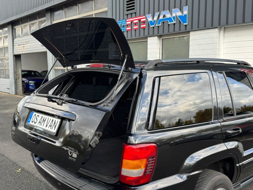 Fahrzeugabbildung Jeep Grand Cherokee 4.7 Overland Black Pearl Series