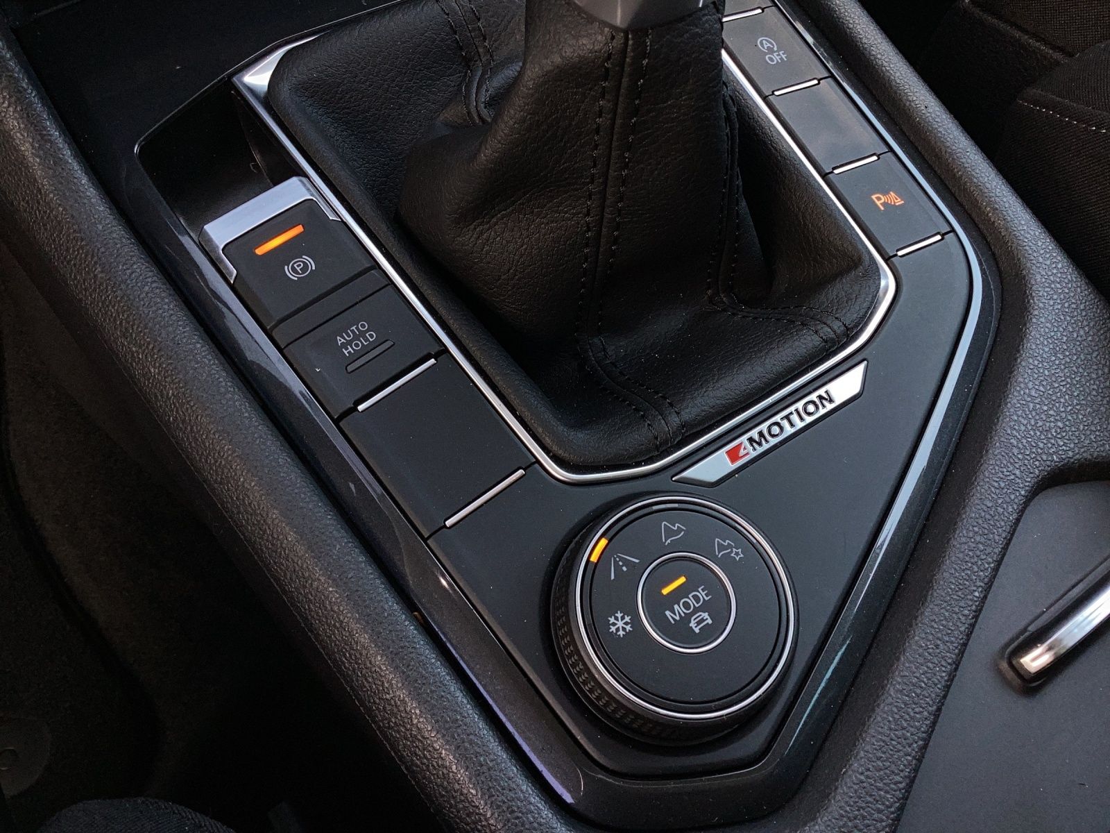 Fahrzeugabbildung Volkswagen Tiguan Elegance 4Motion