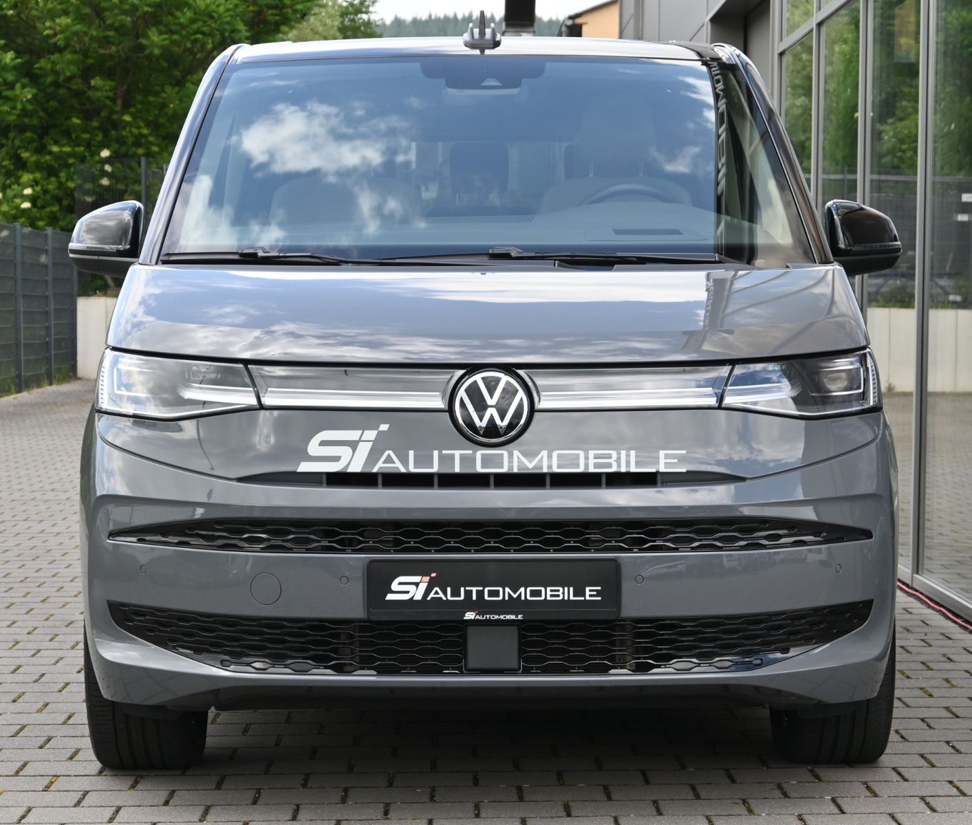 Fahrzeugabbildung Volkswagen T7 Multivan 2,0 TDI DSG Edition Lang °AHK°HUD°SH