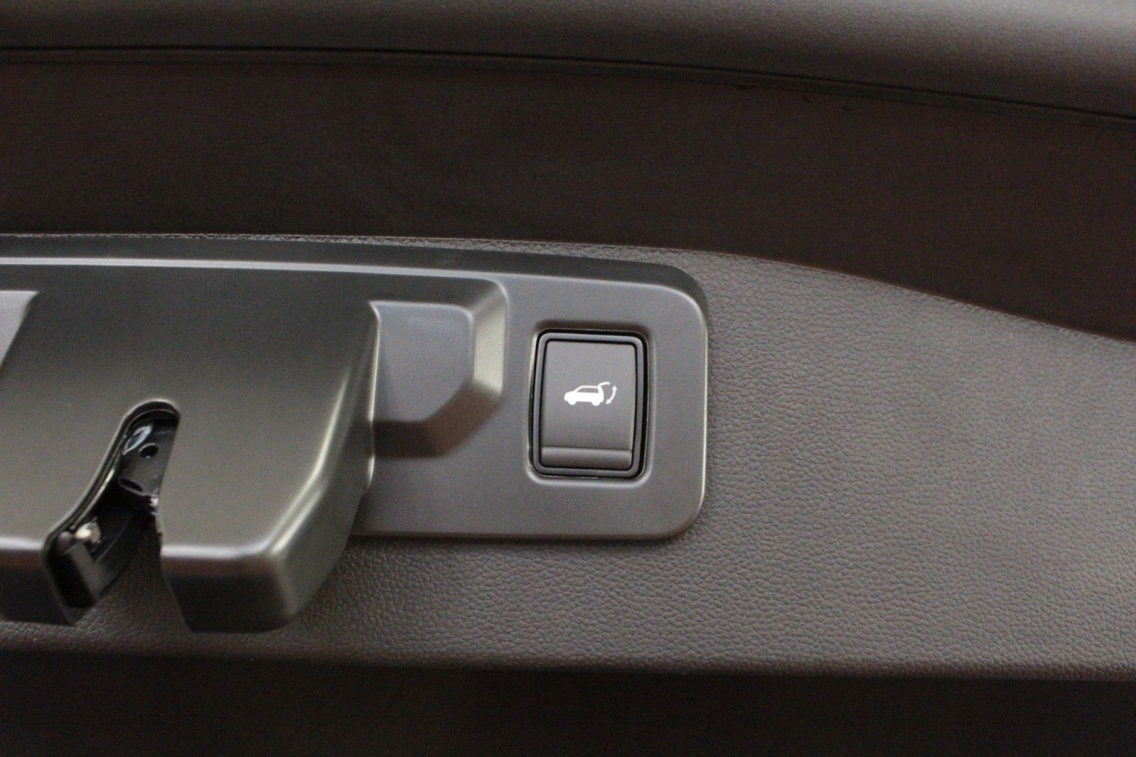 Fahrzeugabbildung Renault Austral Mild Hybrid 160 Esprit Alpine #15394
