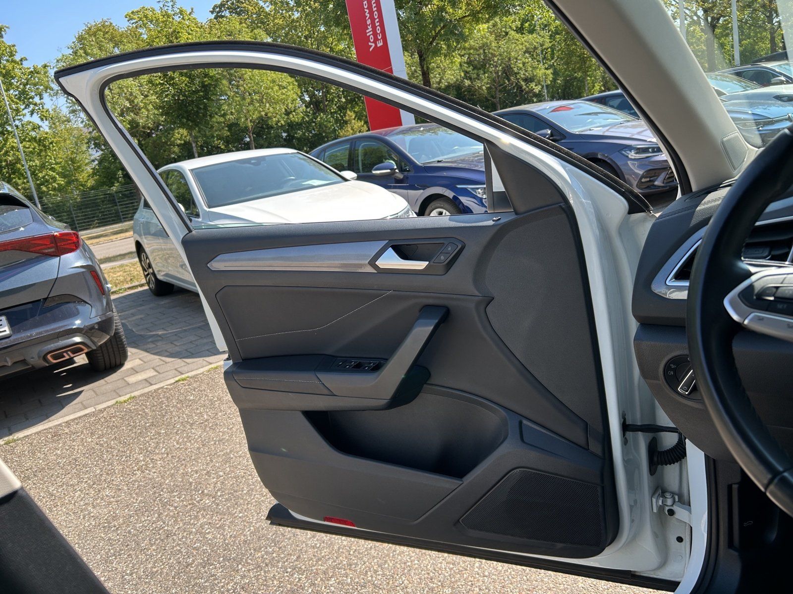 Volkswagen T-Roc - Bild 15