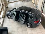 Volkswagen Touran 2.0 TDI R-Line Highl. DSG Panorama Virtua - Wasserstoff: Van