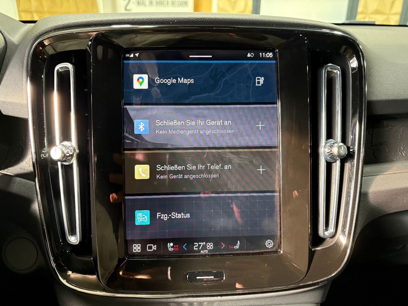 Fahrzeugabbildung Volvo XC 40 Core Plus Recharge Electric/KAMERA/CARPLAY