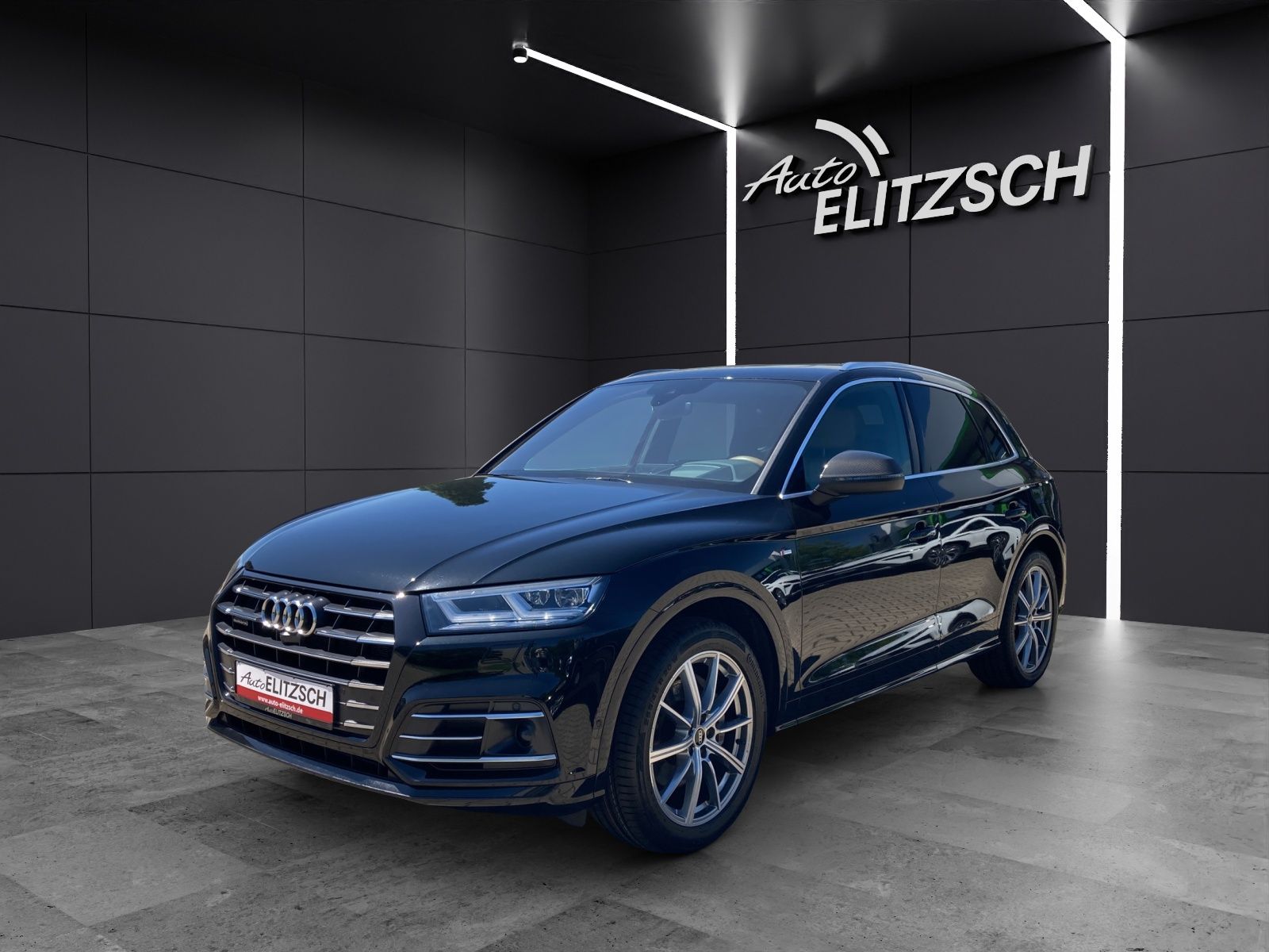 Fahrzeugabbildung Audi Q5 55 TFSI e quattro sport MATRIX HEAD UP PANO R