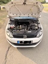 Volkswagen Polo 1.2  gepflegt, TÜV neu, 9... - Volkswagen Polo mit Benzin-Antrieb: Limousine, 9n
