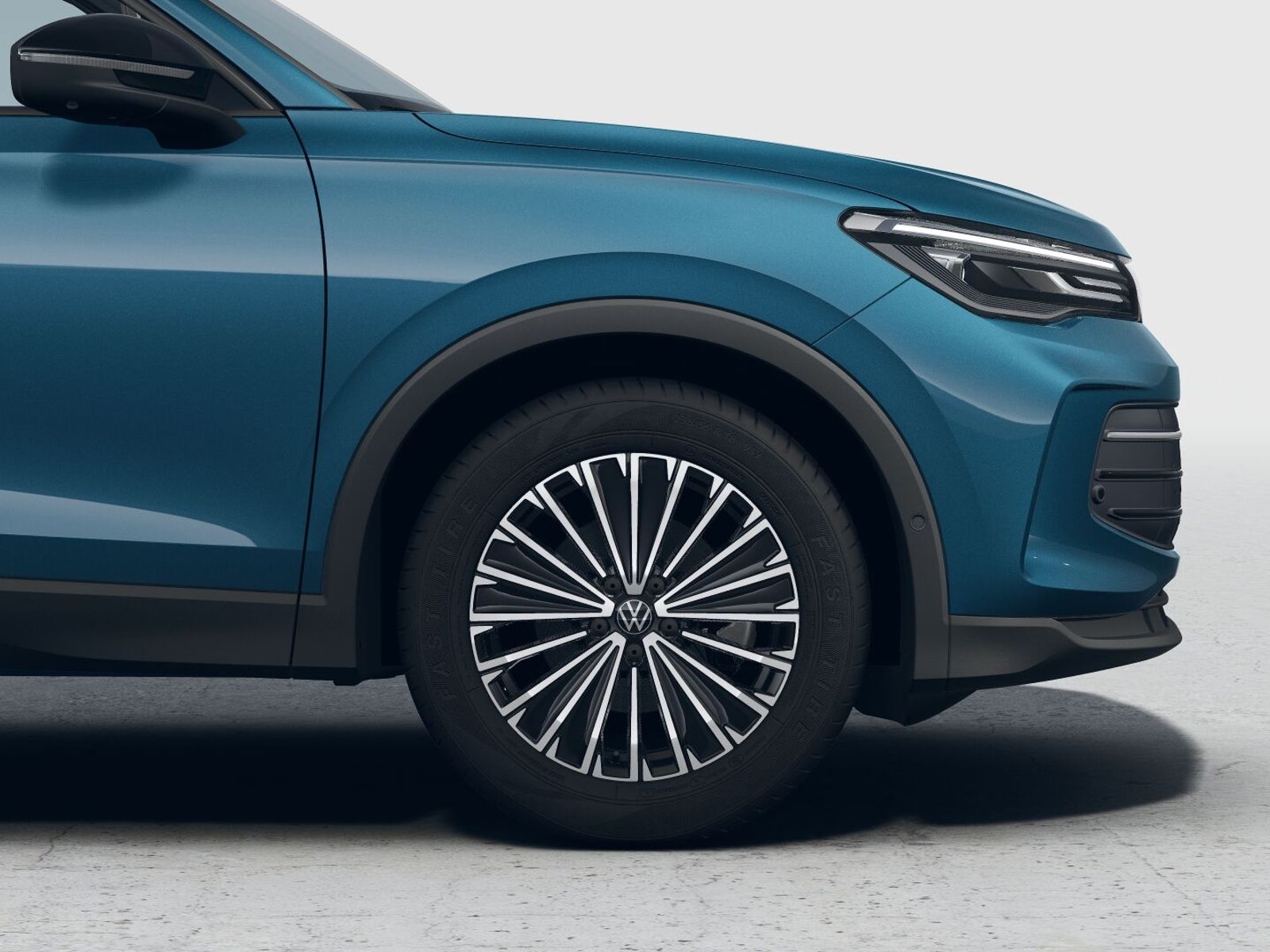 Fahrzeugabbildung Volkswagen Tiguan Energy 1.5 eTSI DSG *AHK, AreaView, Navi,