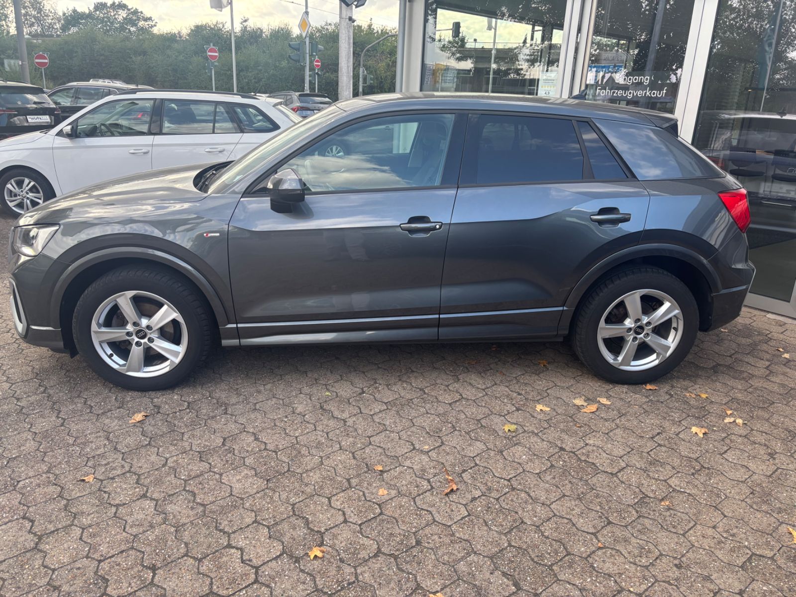 Fahrzeugabbildung Audi Q2 35 TFSI S line