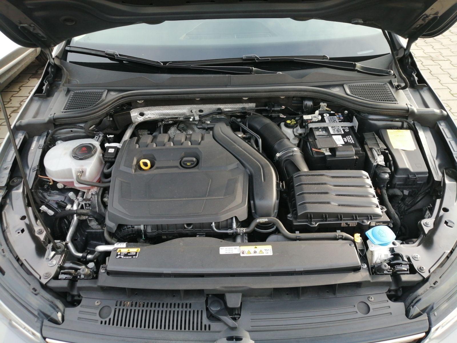 Volkswagen Golf VIII Style 1.5 eTSI DSG Navi LED+ Kamera, миниатюра 9