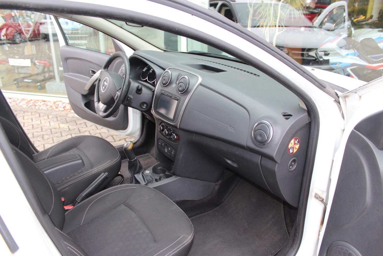 Dacia Logan 2014 — photo 15