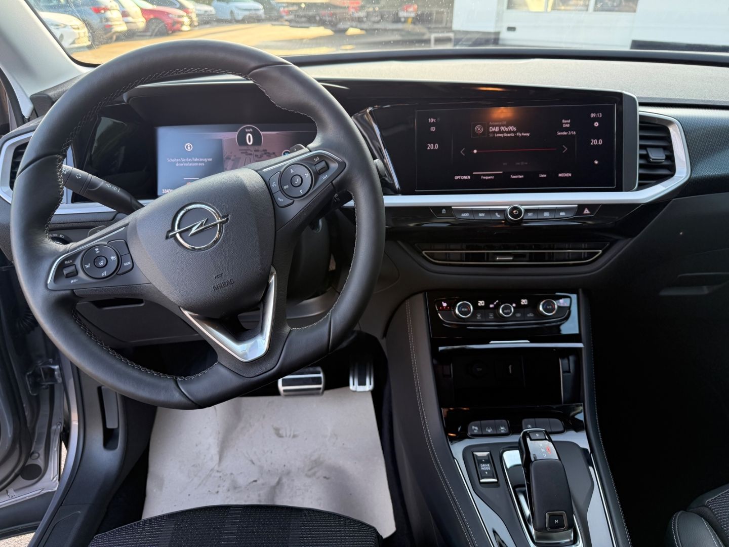 Fahrzeugabbildung Opel Grandland GS 1.2 Turbo SHZ+LHZ+Kamera+Allwetter