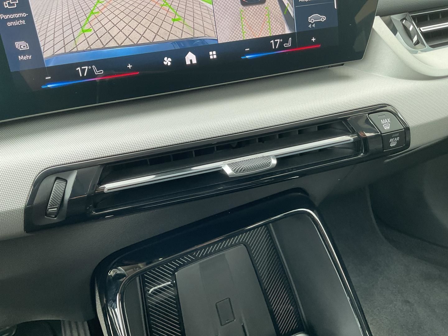 BMW 220 Active Tourer - Bild 12