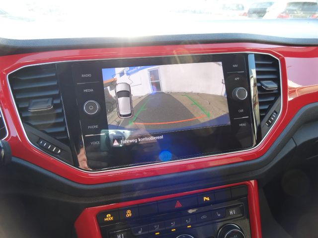 Fahrzeugabbildung Volkswagen T-Roc Sport/DSG/Pano/Kamera/150PS/42.500km/