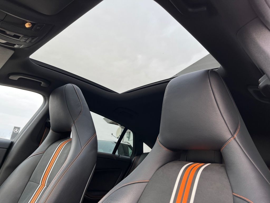 Fahrzeugabbildung Mercedes-Benz CLA 200 SB AMG Night Totwi. Navi Sport SHZ