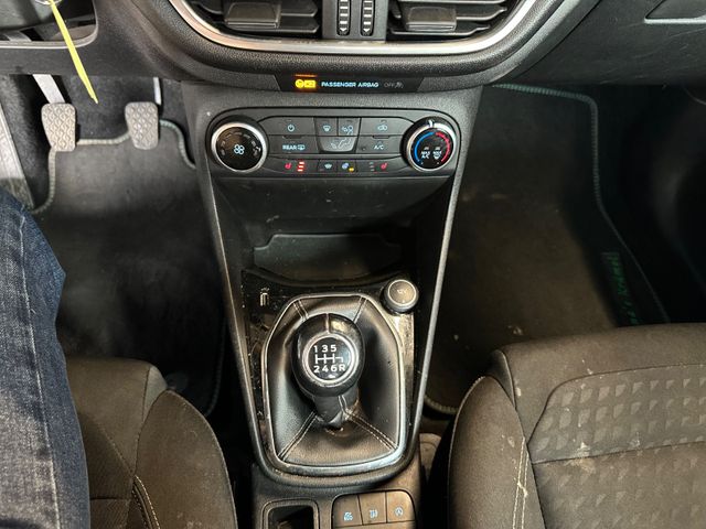 Ford Fiesta Titanium *Export*