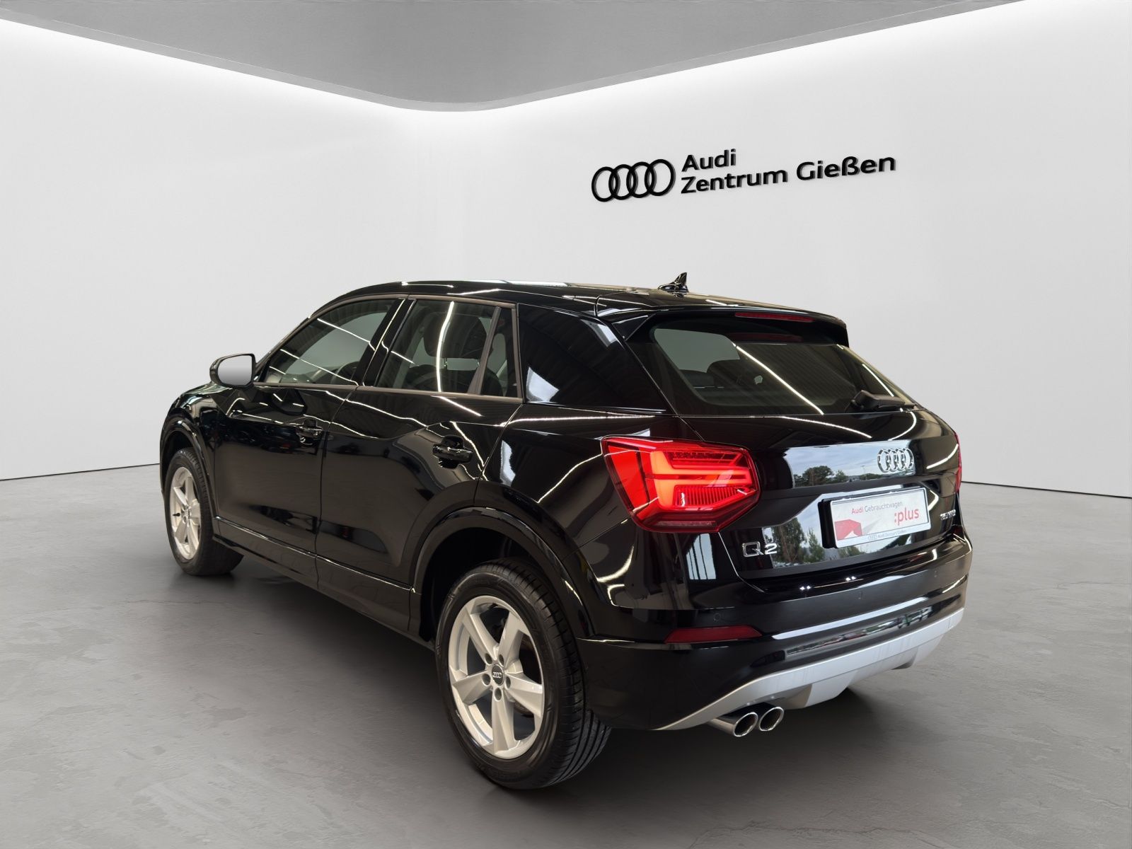 Audi Q2 35 TFSI sport AHK LED Navi imagem 3