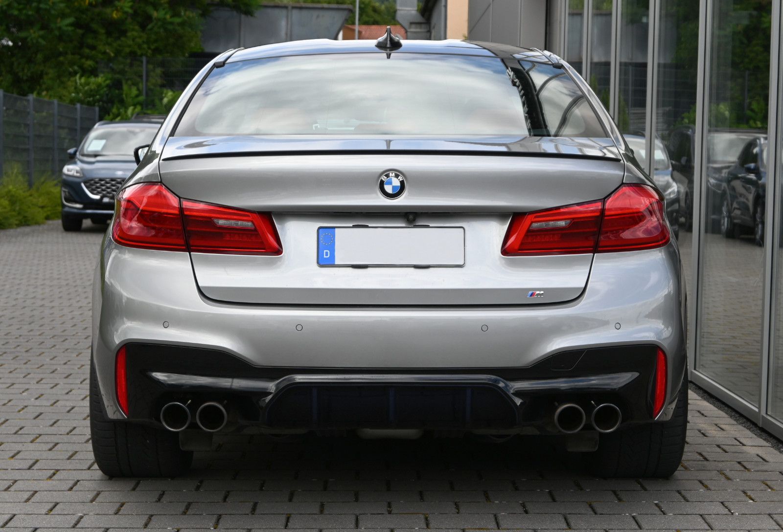 Fahrzeugabbildung BMW M5 xDrive °Driving Assistant Plus°HARMAN°M-SITZ°