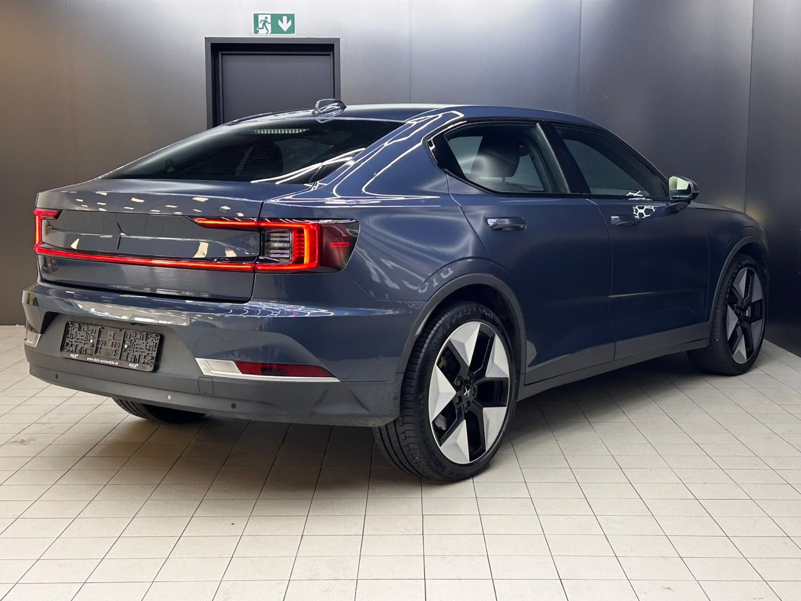 Fahrzeugabbildung Polestar 2 LED+SHZ+NAVI+KEYLESS+ACC+360°+DAB+20"+