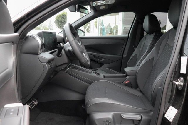 Volkswagen T-Roc R-Line 1.5 l eTSI OPF 110 kW (150 PS) 7-Ga foto 3