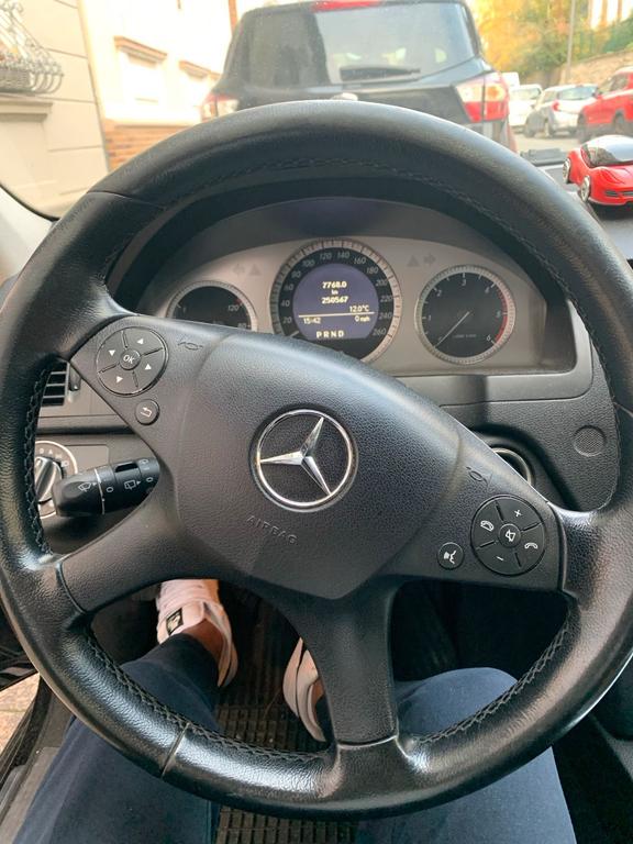 Mercedes-Benz C 320