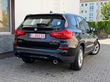 BMW X3 xDrive 20 d LED/Navi/Klimaauto/DAB/STHZ - BMW X3 Gebrauchtwagen in Frankfurt