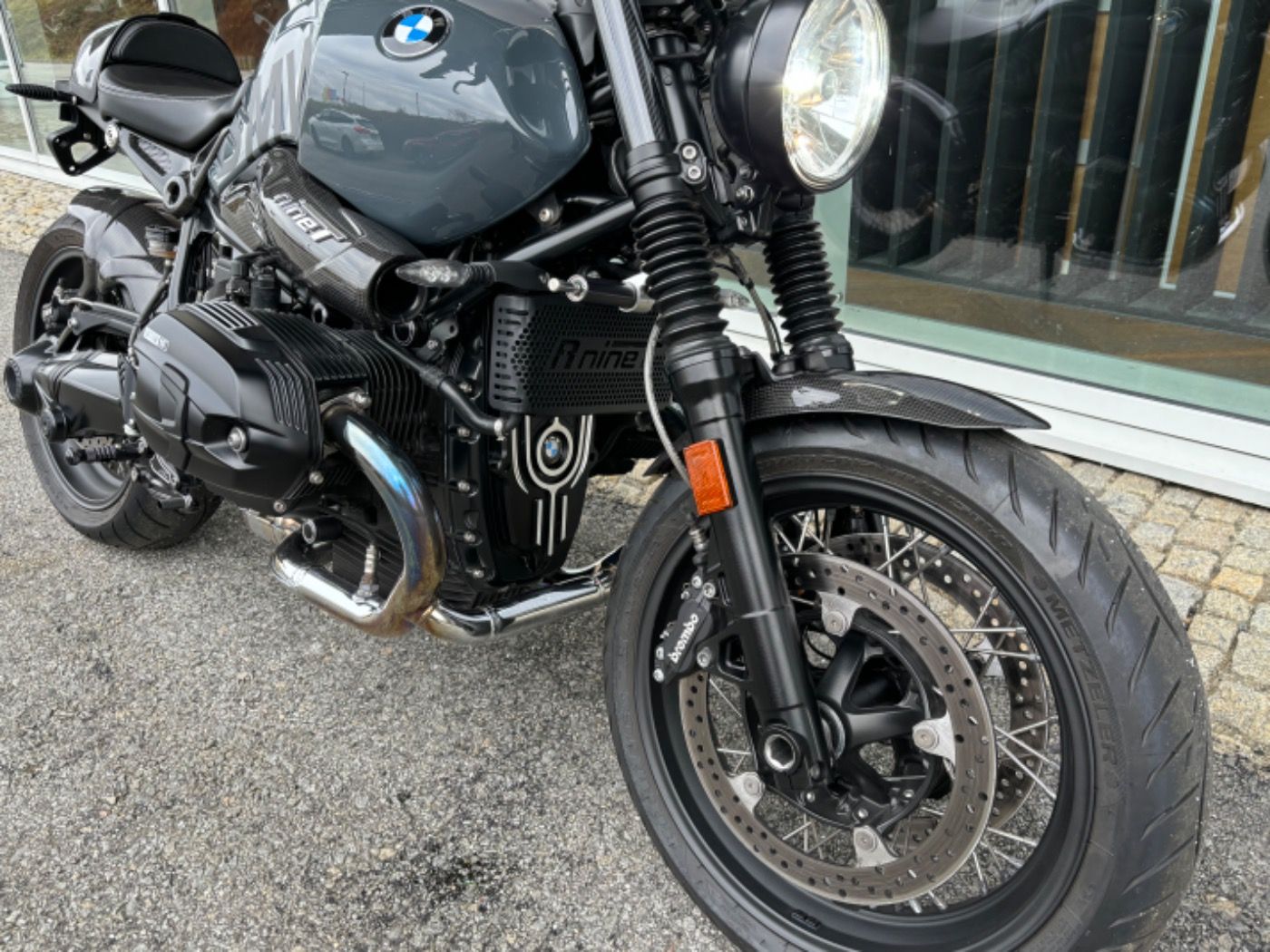 Fahrzeugabbildung BMW R nine T Pure schöner Umbau Akrapovic