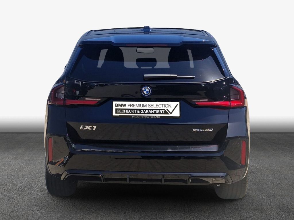 BMW iX1 - Bild 6