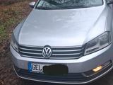 Volkswagen Verkaufe VW Passat - Volkswagen Passat aus 2012: Kombi