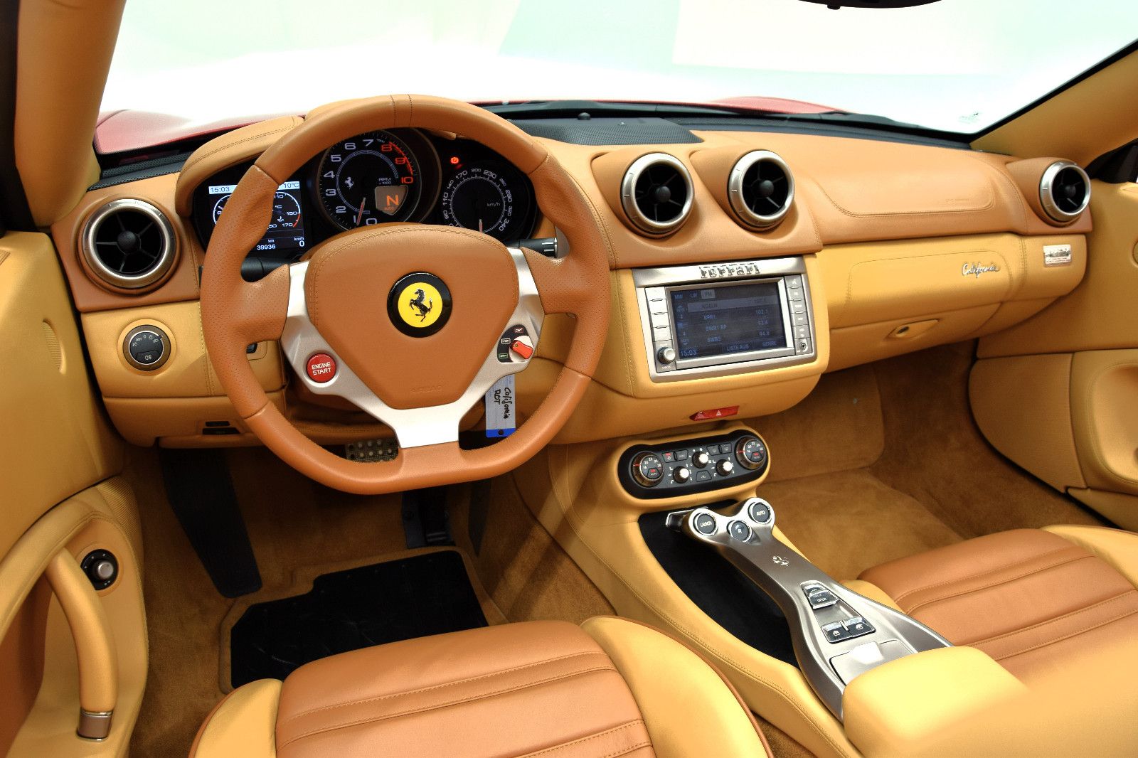 Fahrzeugabbildung Ferrari California 4.3 V8 Leder beige Navi Xenon PDC 2.H