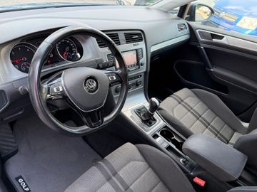 Volkswagen Golf - 10
