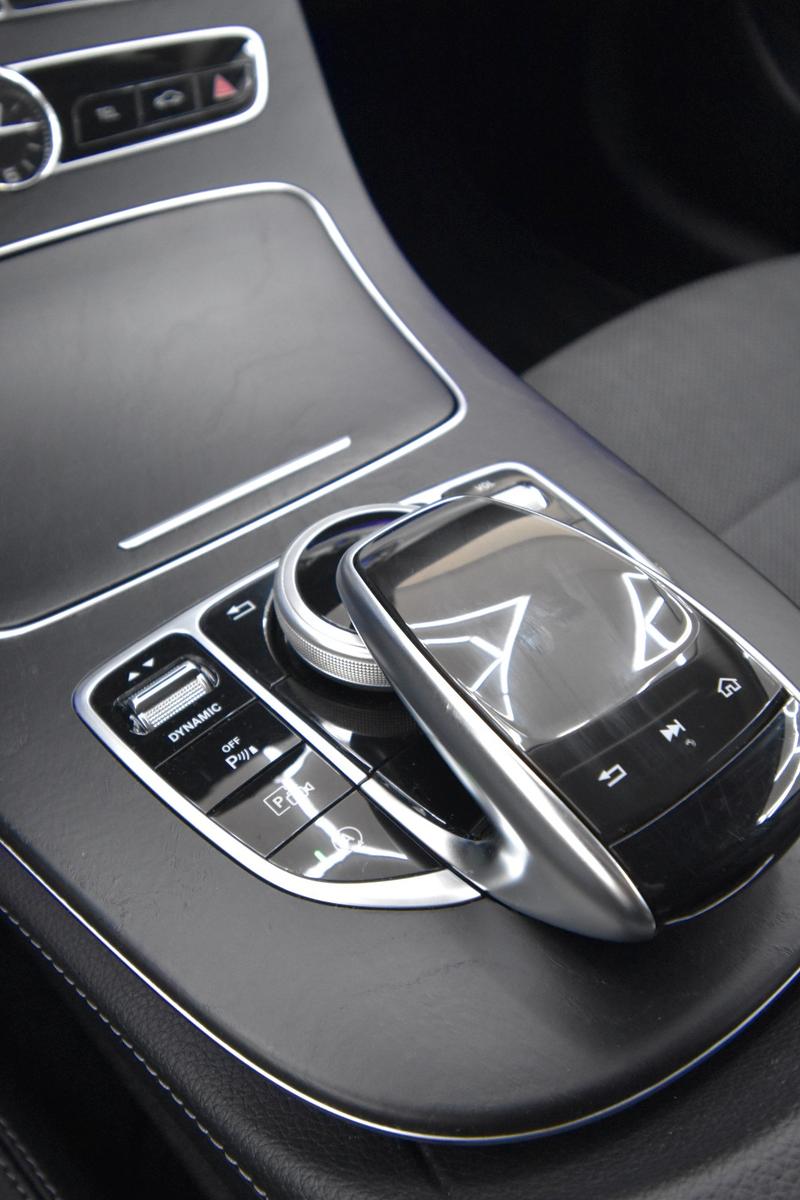 Mercedes-Benz E 220d Coupe Avantgarde Widescreen 20 Zoll