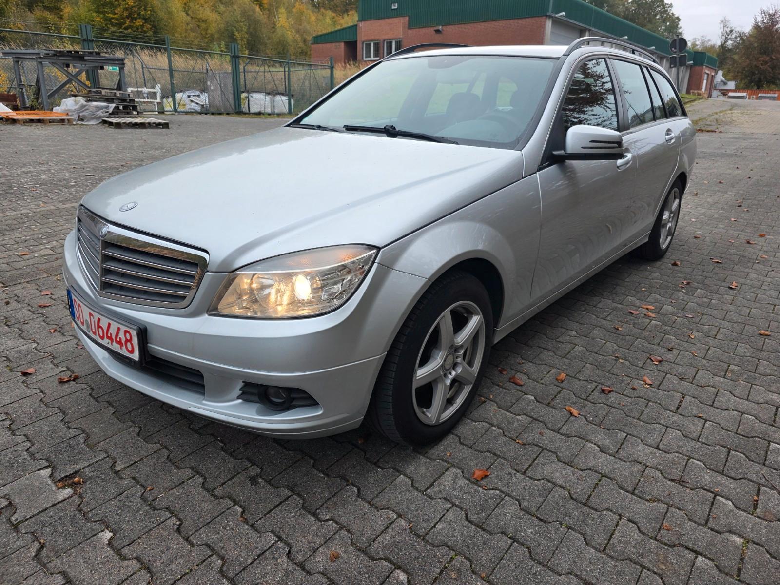 Mercedes-Benz C200 2010 — photo 6