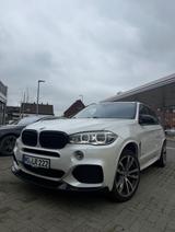 BMW X5 xDrive30d - - BMW X5 in Duisburg