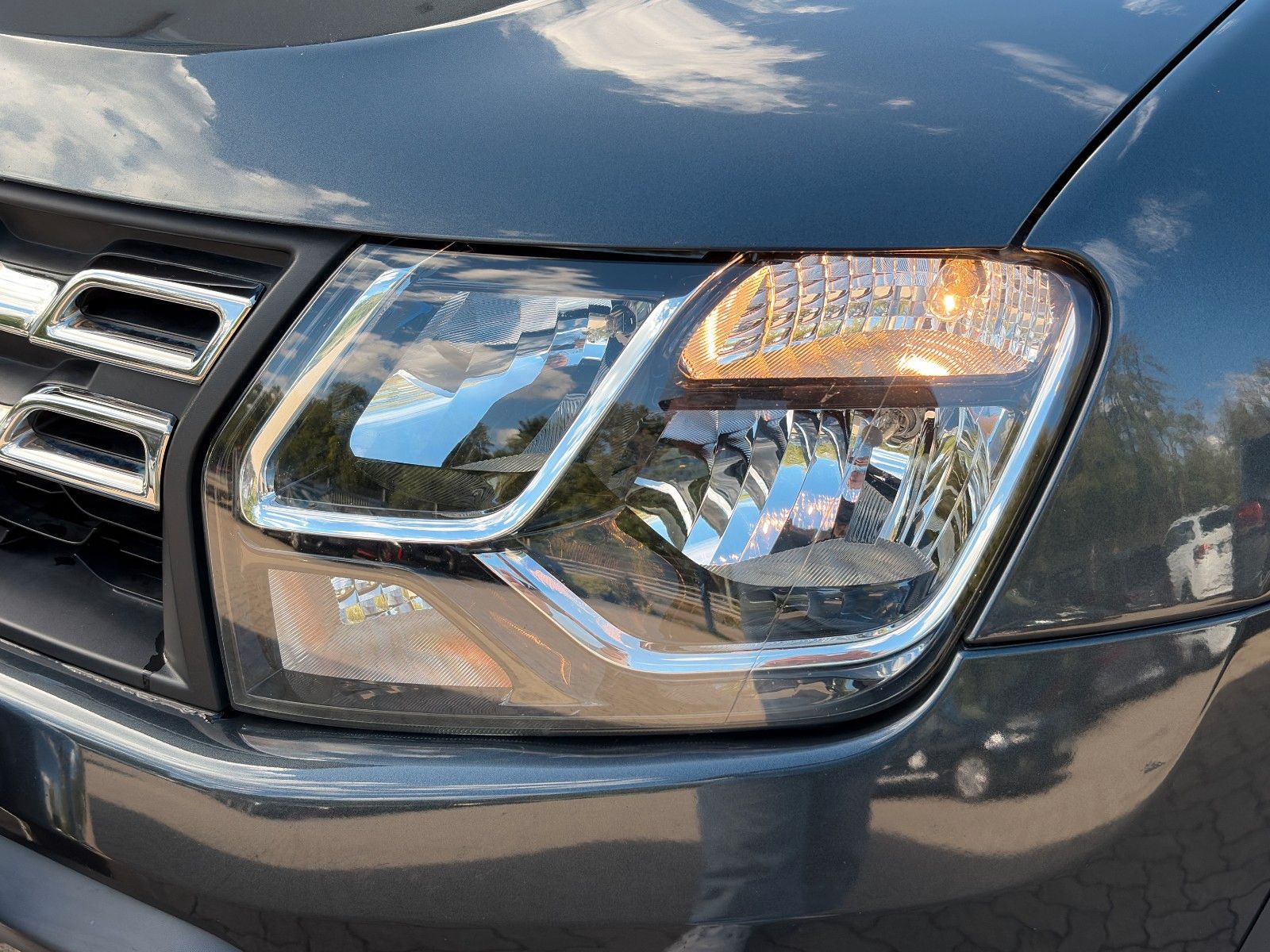 Fahrzeugabbildung Dacia Duster Prestige 4x2*AHK*Navi*SHZ*Leder**