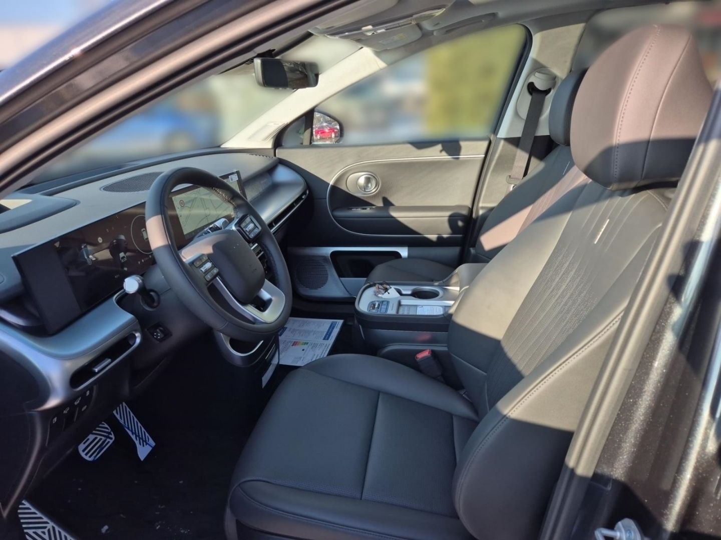 Fahrzeugabbildung Hyundai IONIQ 9 110 kW 4WD Uniq Panoramadach+ Swivel-Pak