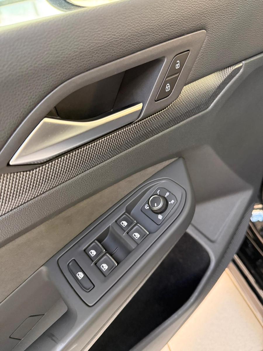 Volkswagen Golf VIII Lim. 1.5 eTSI 110 kW R-Line, миниатюра 11