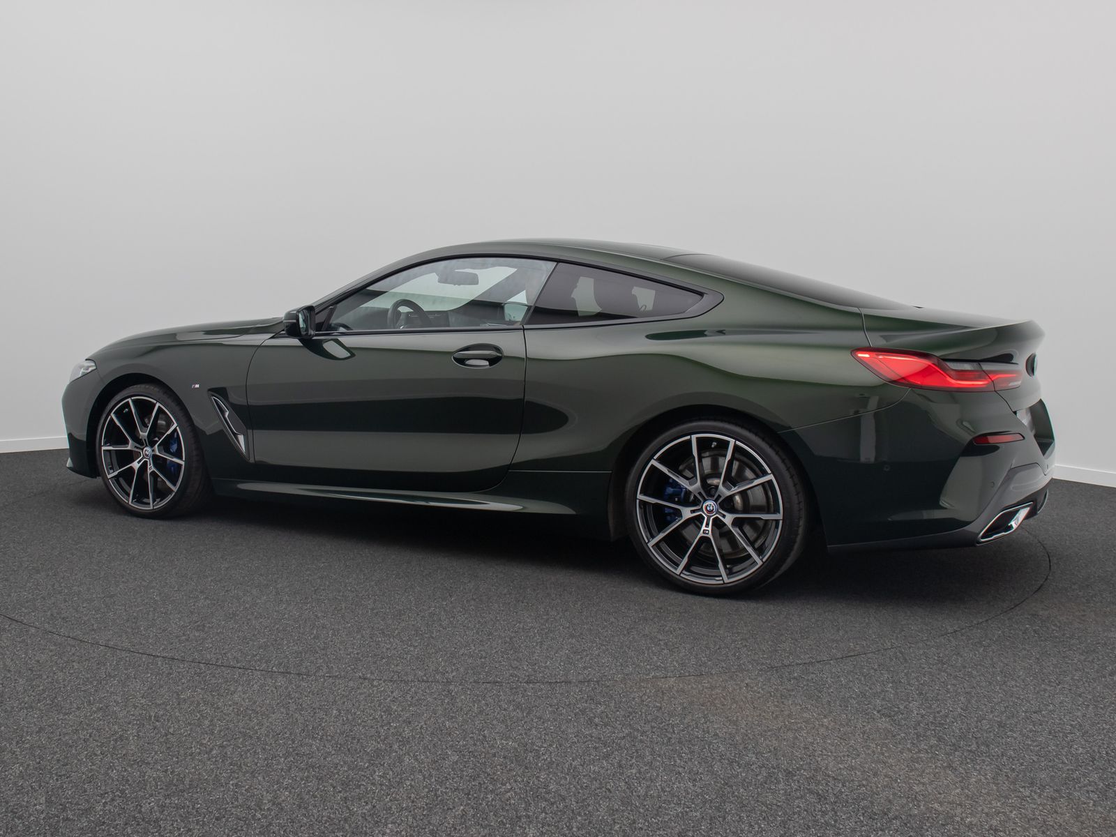 Fahrzeugabbildung BMW 840d xD M Sport Kamera HUD SoftCL DisplKey 20"