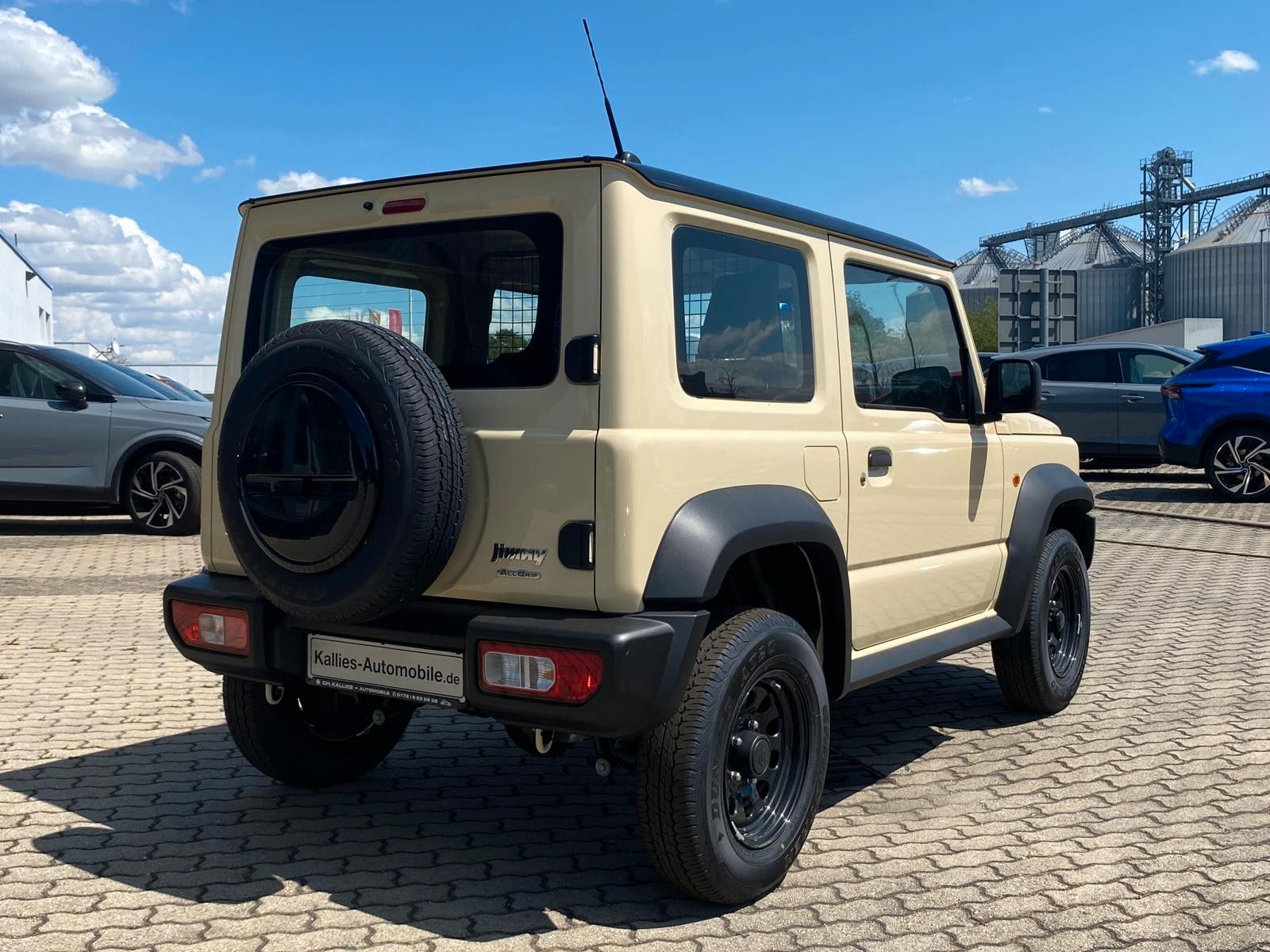 Fahrzeugabbildung Suzuki Jimny 1.5 4WD Allgrip KLIMA+SHZ+TEMPOM.+SOFORT