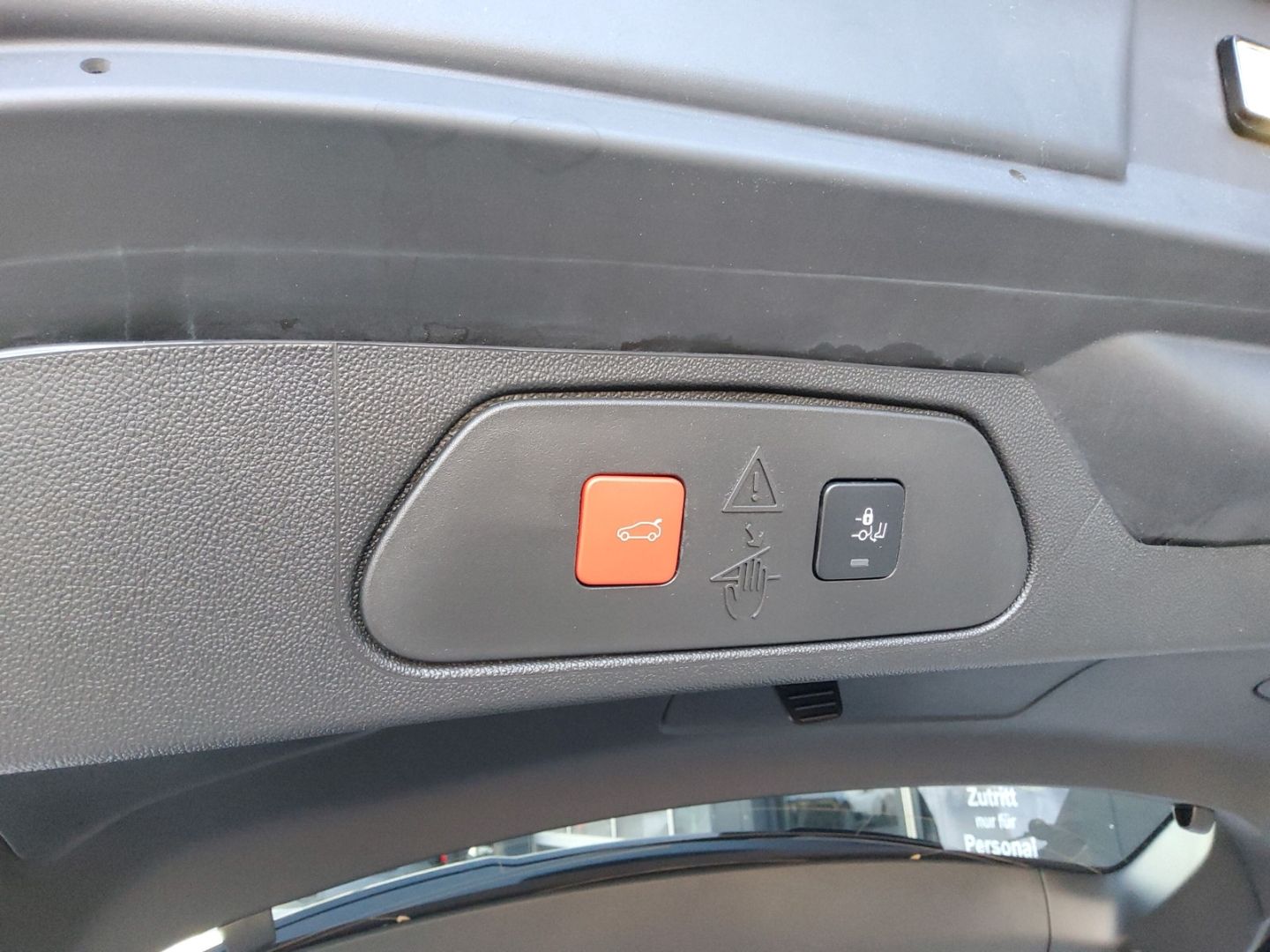 Fahrzeugabbildung Opel Grandland GSe Plug-in Hybrid Allrad AD Navi digi