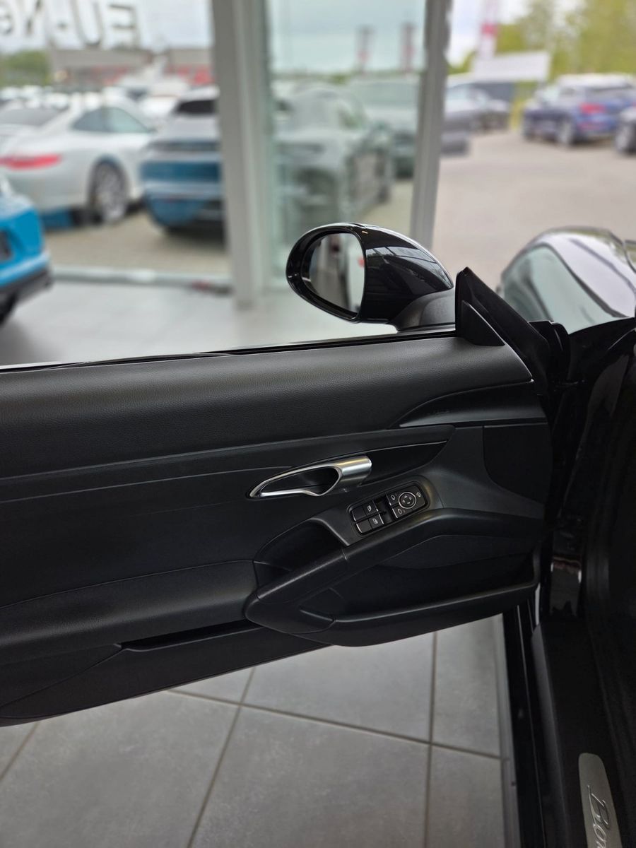 Fahrzeugabbildung Porsche Boxster/981/ 2,7/Schalter/APPROVED