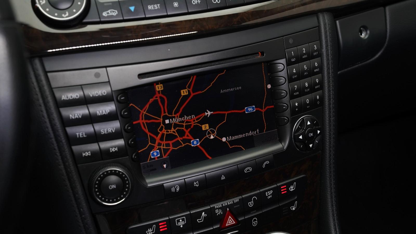 Mercedes-Benz CLS 350 CGI 3.5 V6 292 ch • BVA • Harman Kardon • Cuir • Toit Ouvrant