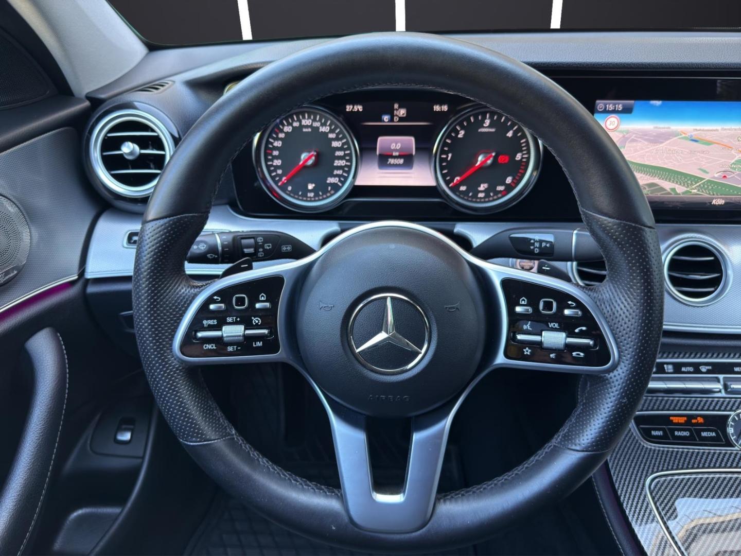 Mercedes-Benz E 220 d T Avantgarde MBUX COMAND Kamera LED Appl