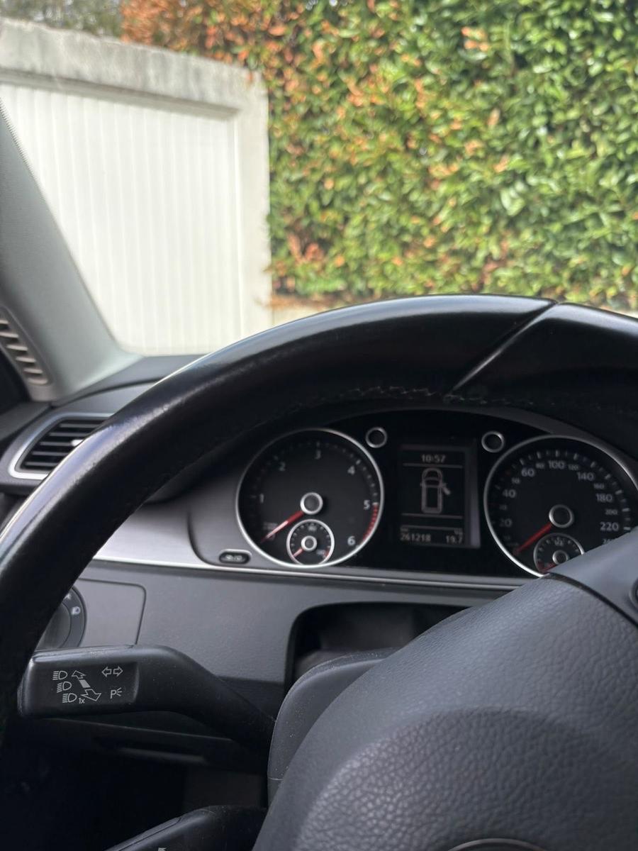 Volkswagen Passat 2013 — photo 11