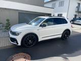 Volkswagen Tiguan 2.0 TDI SCR 140kW DSG 4MOTION Highlin...