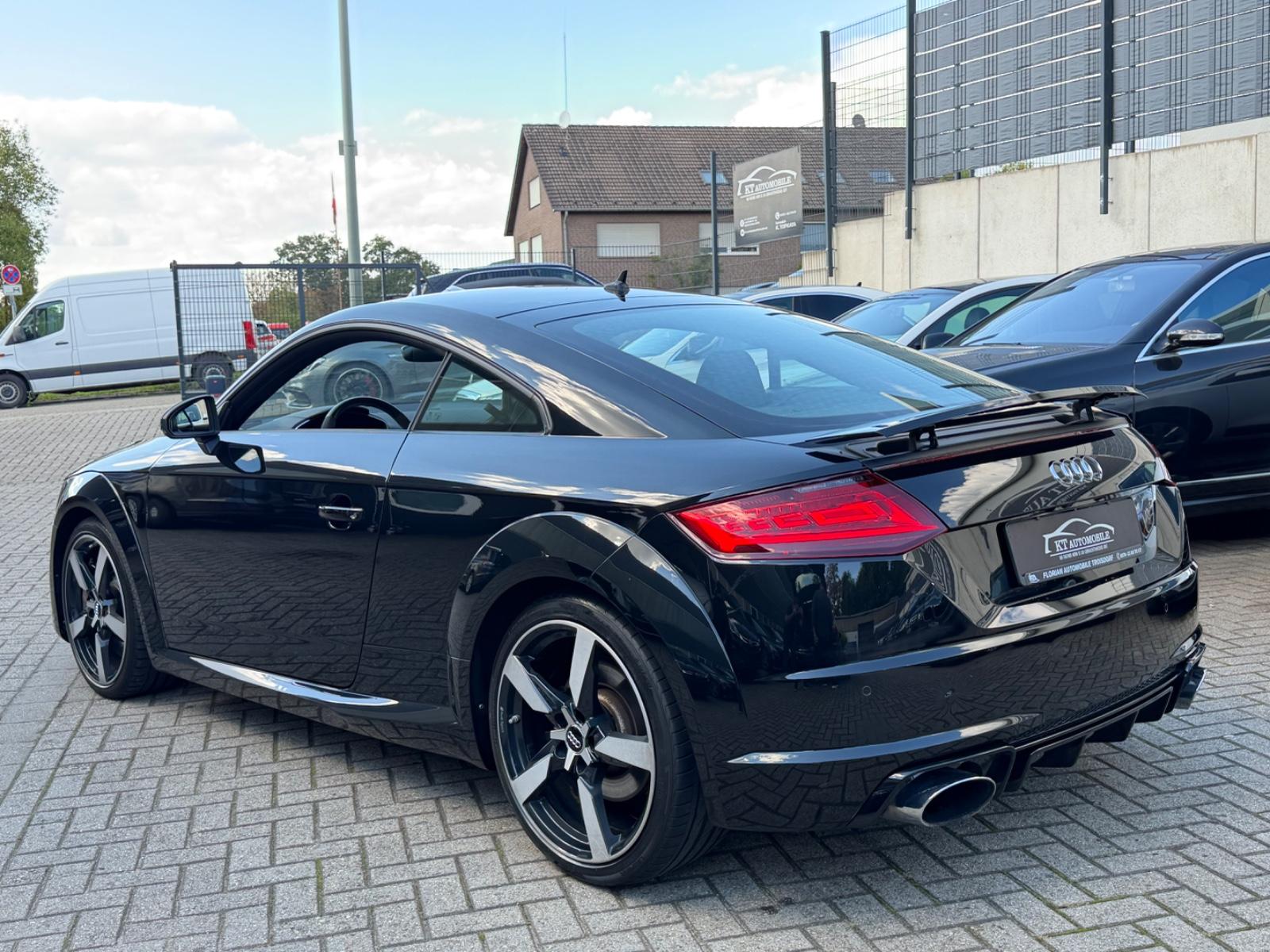 Audi TT Coupe TT RS Coupe 2.5 TFSI quattro/Kamera