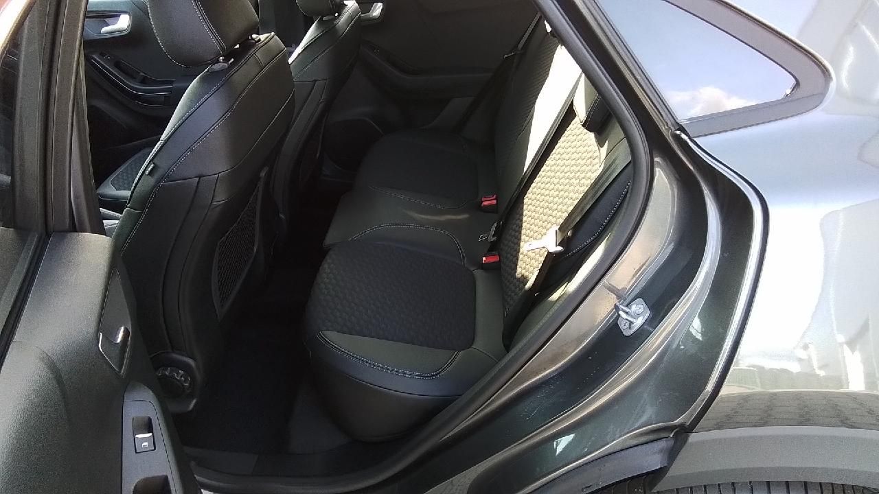 Fahrzeugabbildung Ford Puma ST-Line Design