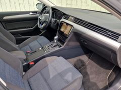 Fahrzeugabbildung Volkswagen Passat Variant GTE Navi Matrix Virtual Pano AHK