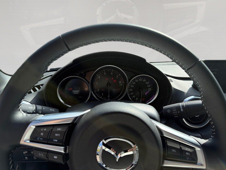 Fahrzeugabbildung Mazda MX-5 1.5i 132PS Homura