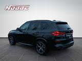 BMW X5 xDrive50e - BMW X5: Luftfederung
