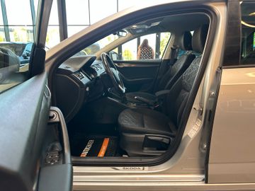 Skoda Octavia Combi Ambition *AHK*TEMPO*NAVI*2-ZONEN*