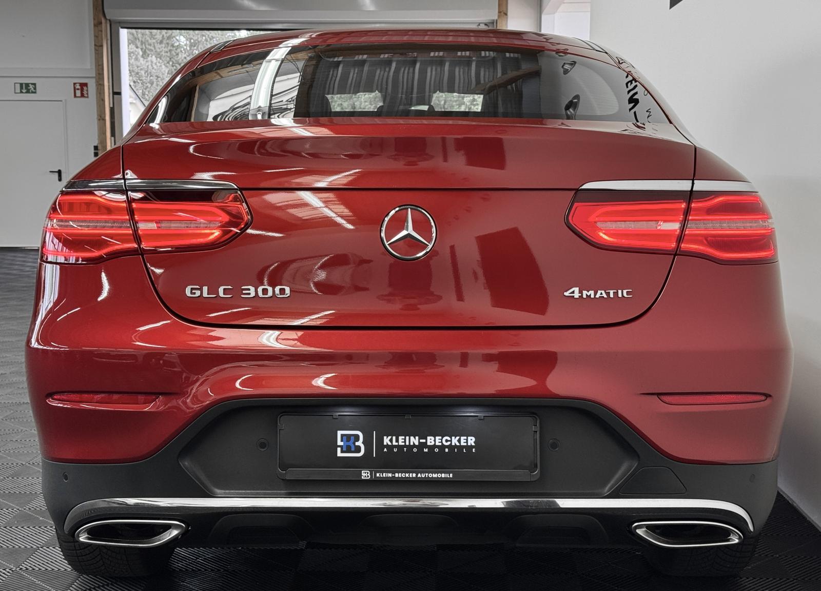 Mercedes-Benz GLC 300 Coupe 4Matic AMG *S-Dach*Distronic+*Kam*